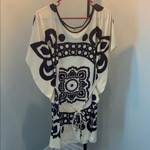Tunic top size small